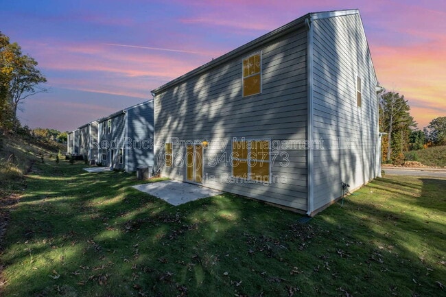 Building Photo - 142 Rustling Waters Dr