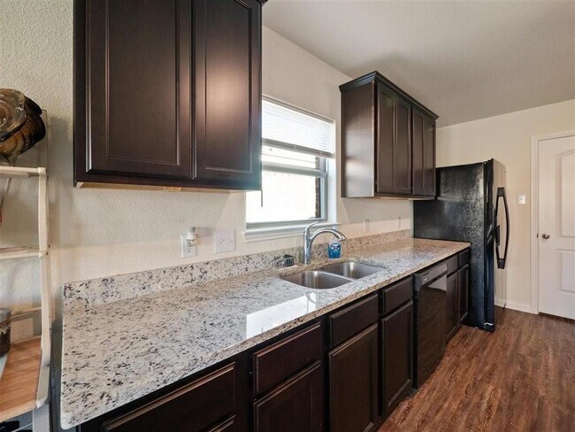 Building Photo - 4322 Cat Tail Wy