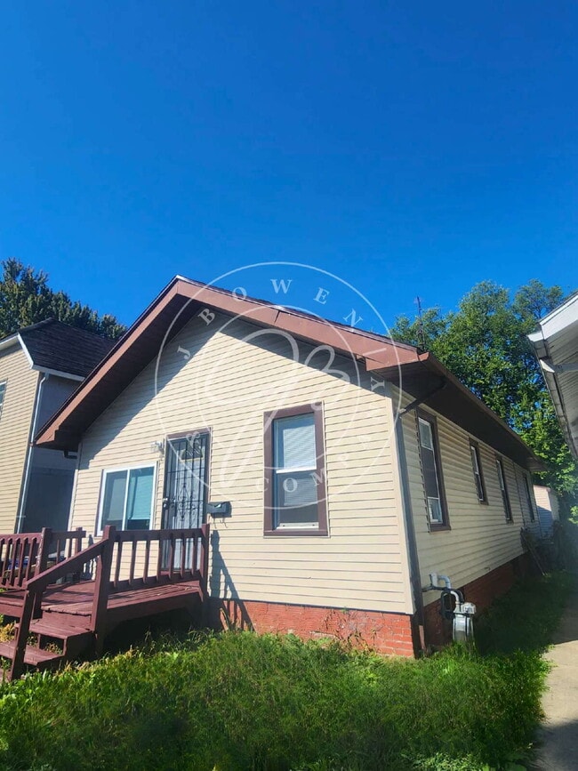 Primary Photo - Basically, Brand New! Open Layout 1-Story ...