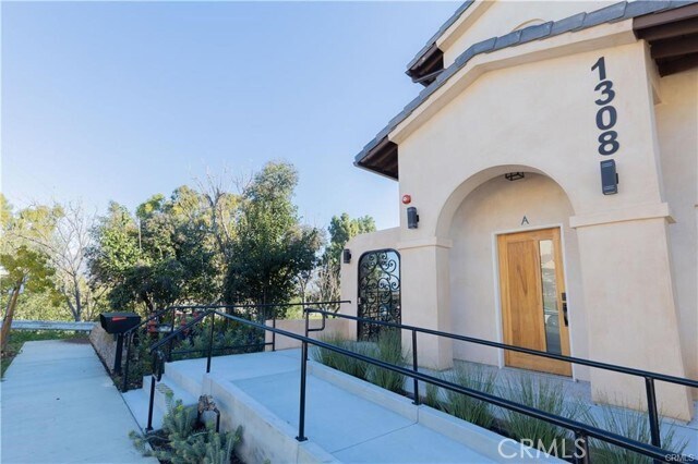 Building Photo - 1308 Stevens Ave