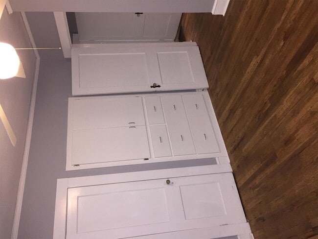 Building Photo - 96 Springdale St