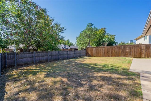 Building Photo - 2507 Meadowview Dr
