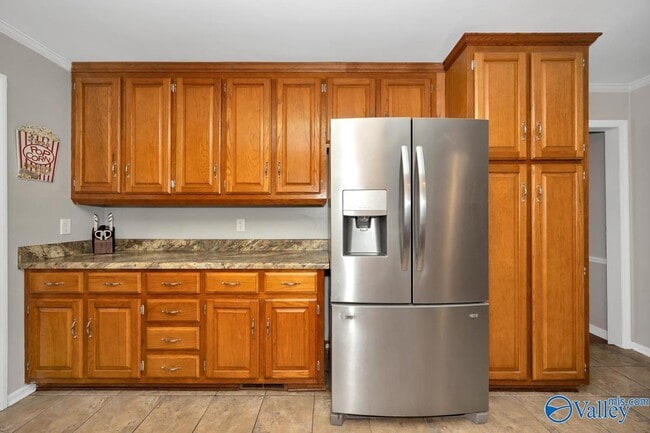 Building Photo - 404 Cloverleaf Dr