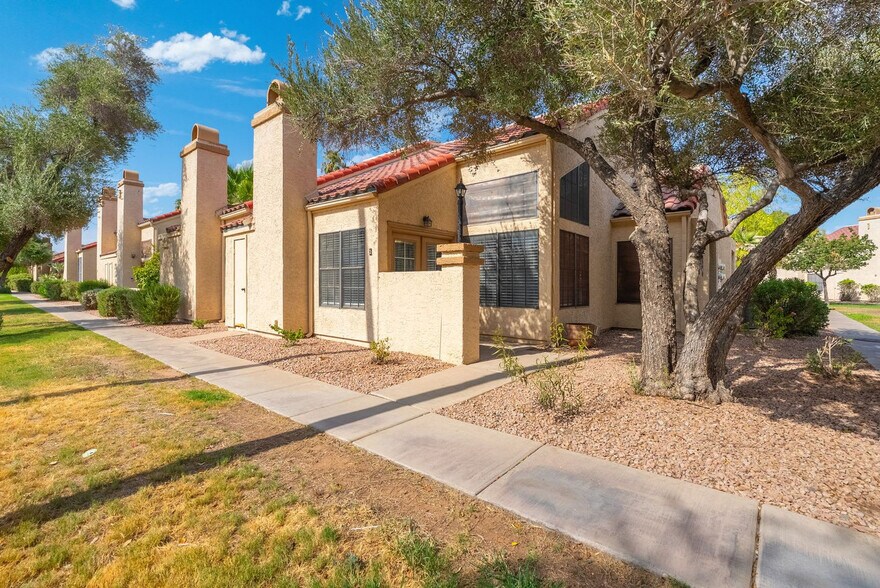 Building Photo - 602 North May-SI FL1-ID1625719P
