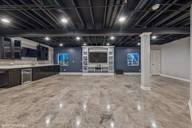 Building Photo - 732 E Oliviabrook Dr