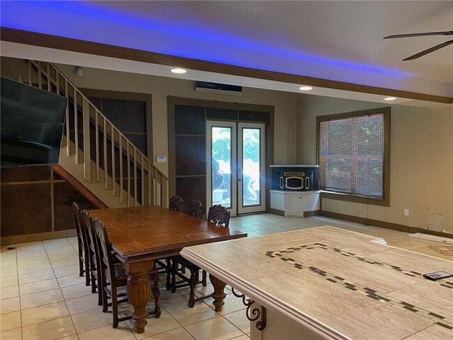 Building Photo - 1256 Chambers Rd