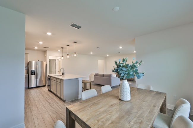 Building Photo - 30089 Skylark Dr