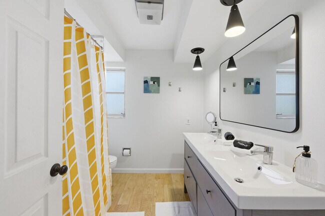 Building Photo - 12453 138th St N