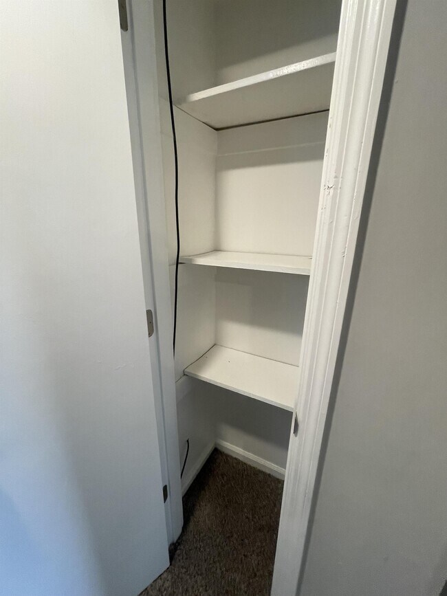 Building Photo - 1200 NW Hwy 7