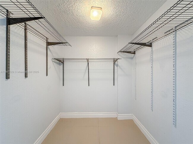 Building Photo - 1800 NW 24th Ave