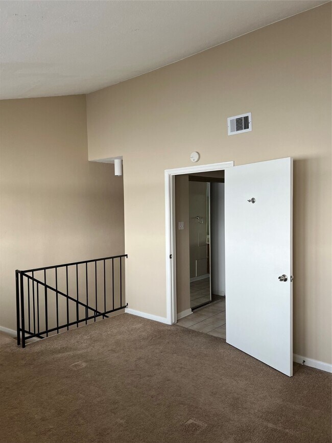 Building Photo - 7041 Kingston Cove Ln