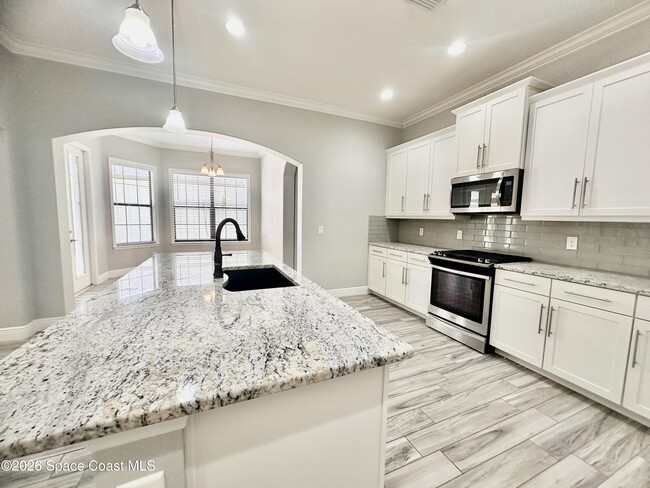 Building Photo - 2523 Rodina Dr