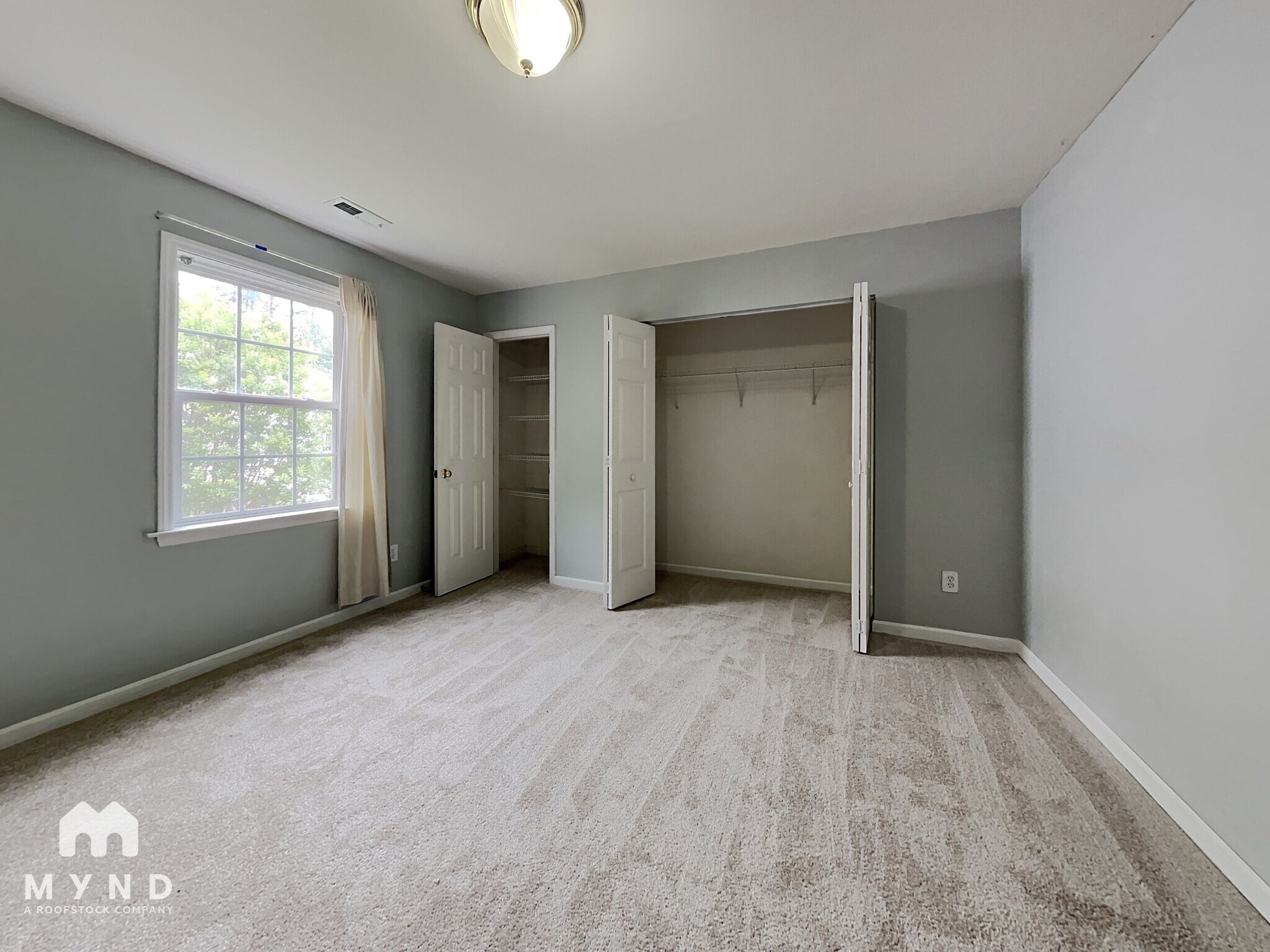 Building Photo - 1085 Vauxhall Dr