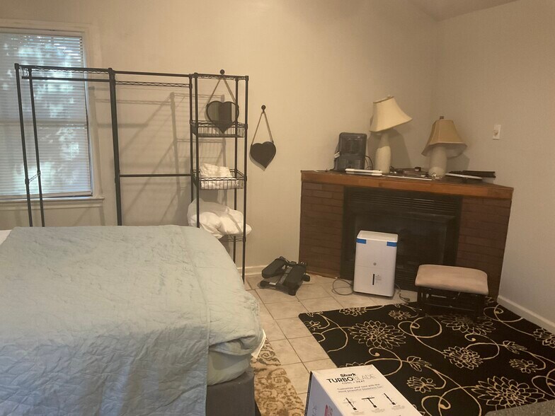 Building Photo - 5921 Crepe Myrtle Ct