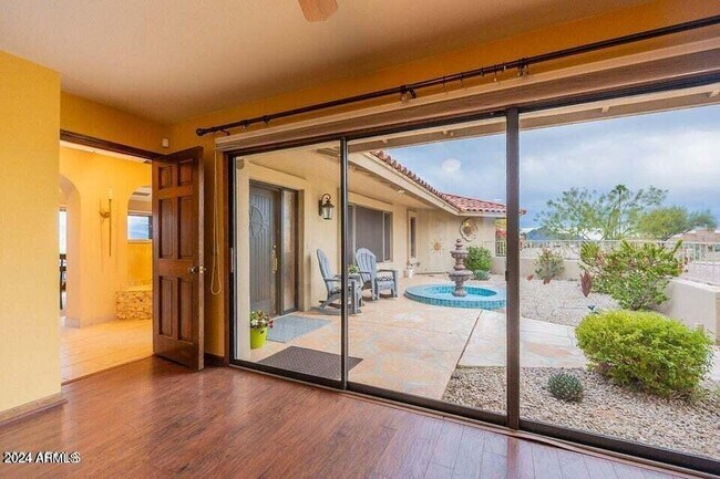 Building Photo - 16120 Cholla Dr