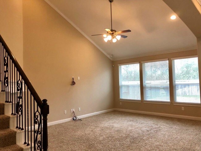 Building Photo - 3022 Rocky Canyon Dr