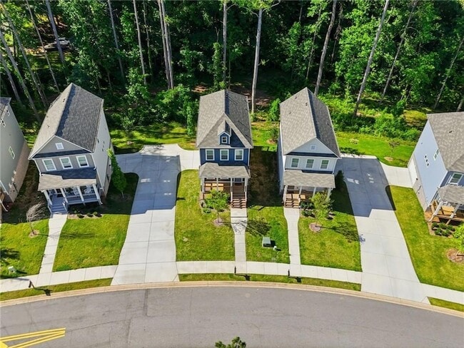 Building Photo - 1670 Eagle Dr