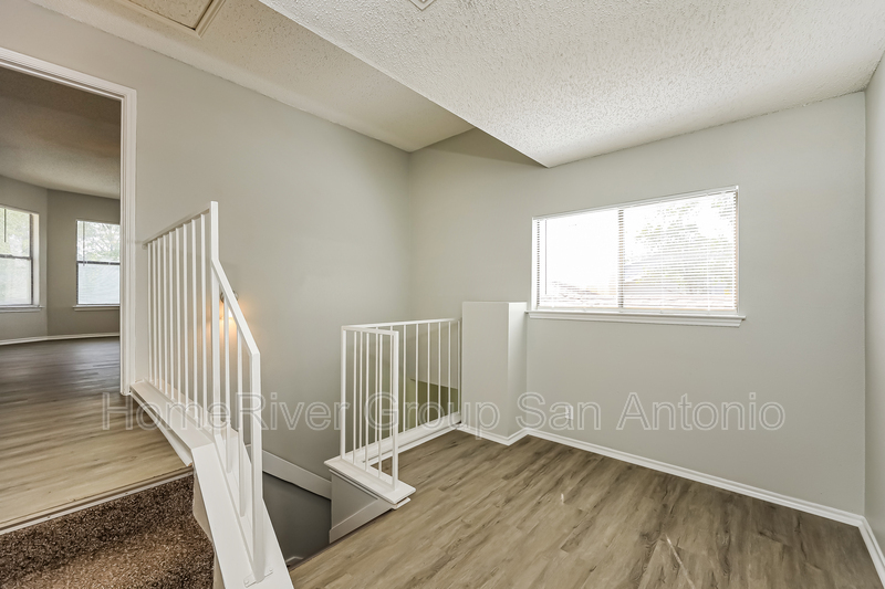 Building Photo - 8714 Ridge Mile Dr
