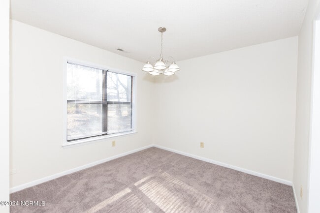 Building Photo - 111 Cherrywood Ct