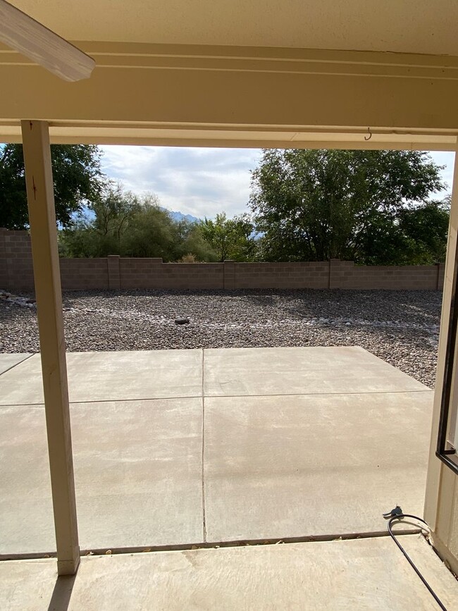 Building Photo - Rio Rancho 4/bd 2/ba 3/CG Views