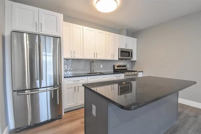 Building Photo - 4201 Bergen Turnpike