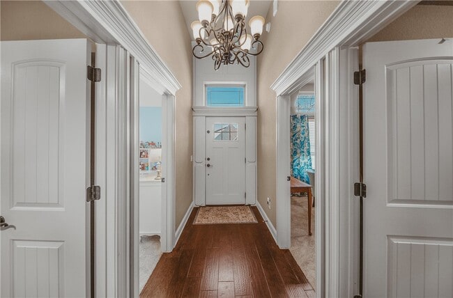 Building Photo - 3301 SW Stonepoint Ave