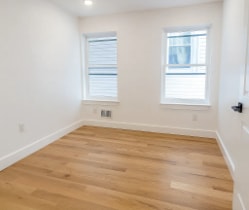 Building Photo - 11 S 17th St