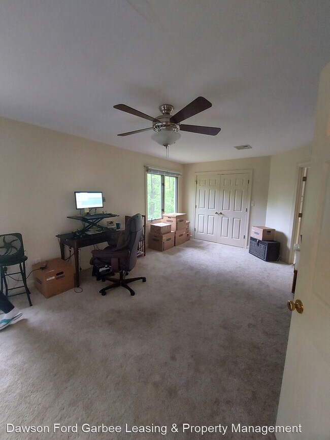 Building Photo - 4 br, 3.5 bath House - 2305 Heronhill Place