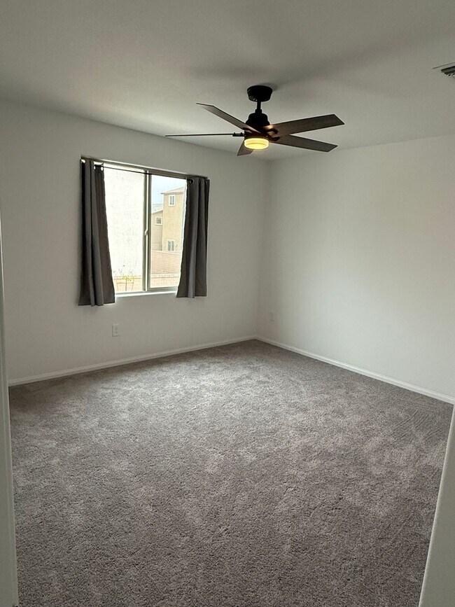 Building Photo - Brand new Southwest 3 bedrooms 2.5 bathrooms
