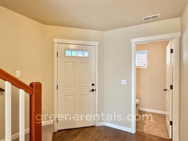Building Photo - 3BR/2.5BA Home in Quiet Tumwater Neighborhood