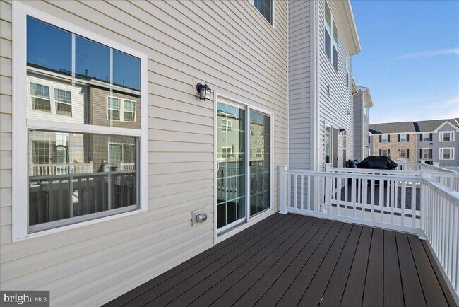 Building Photo - 10302 Heritage Trl Ct