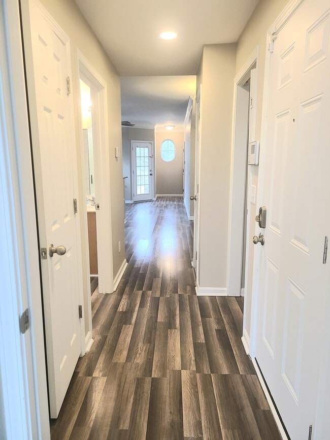 Building Photo - 1752 Pryor Rd SW