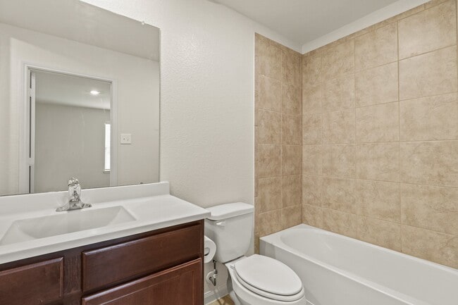 Building Photo - 27104 Leonardo Dr