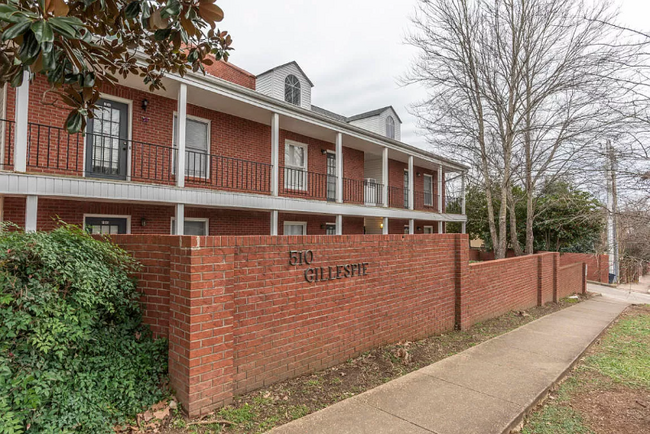 Primary Photo - 510 E Gillespie St