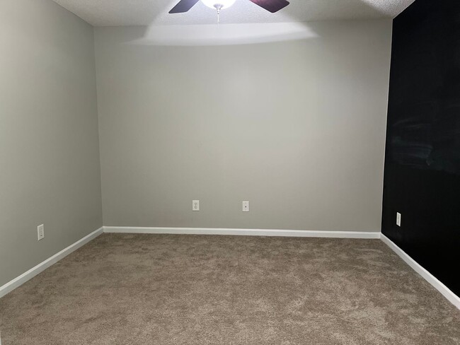 Building Photo - Spacious 2 Story Home In Raleigh, Availabl...