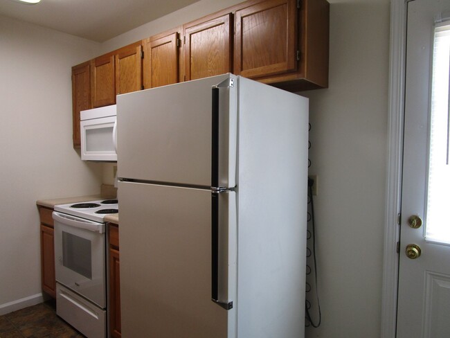 Building Photo - 3508-3510 Delmar Ct.