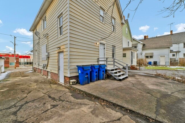 Building Photo - 7412 Worley Ave