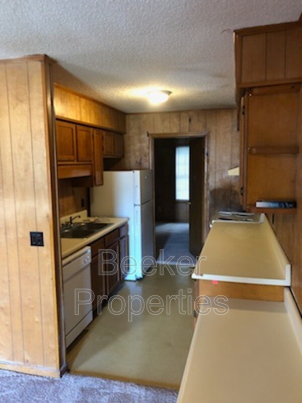 Building Photo - 3609 34th Ave