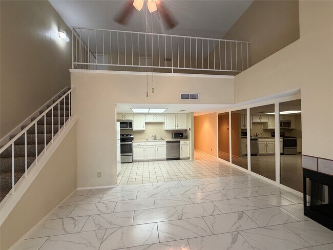 Building Photo - 14777 Wunderlich Dr