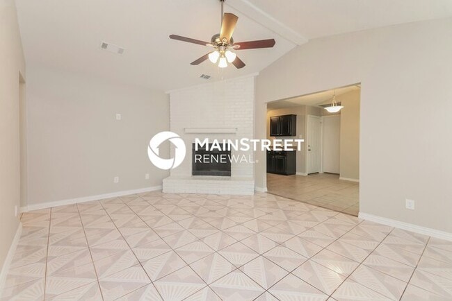 Building Photo - 3 Bedroom Pet-Friendly Home in IRVING, TX ...