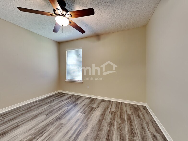 Building Photo - 2663 Fernleaf Dr