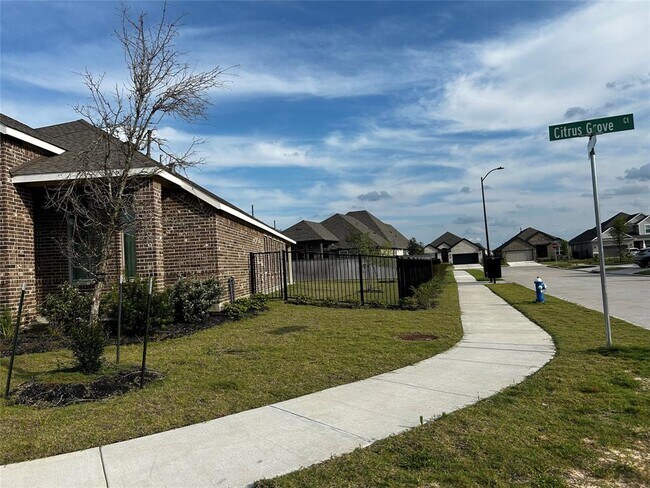Building Photo - 21927 Citrus Grove Ct
