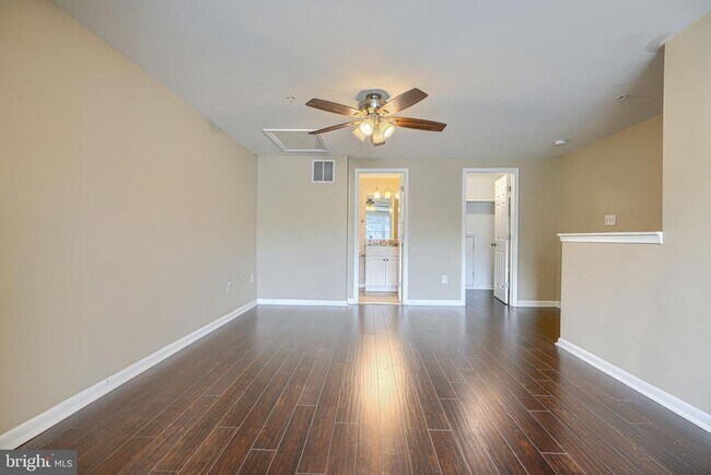 Building Photo - 3818 Swift Run Dr