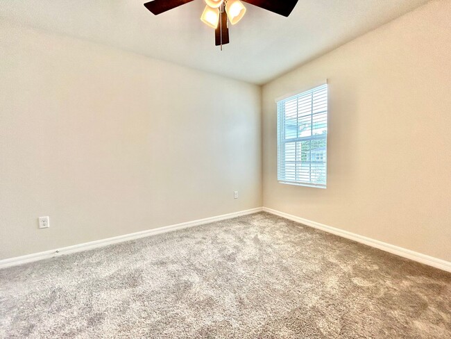 Building Photo - Live in style: Family-friendly 3BR, 2.5BA ...