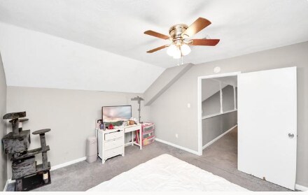 Building Photo - 318 Elm St