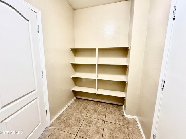 Building Photo - 42564 W Palmyra Ct