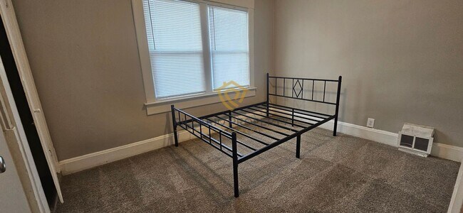 Building Photo - 3329-3331 Boulevard Place