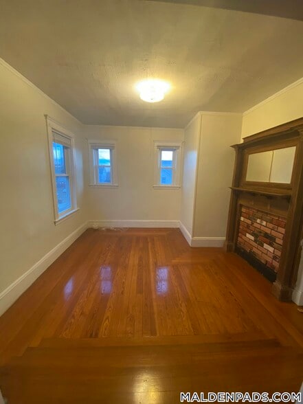 Building Photo - 40 Cedar St