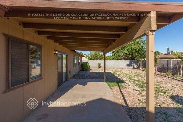 Building Photo - 1943 W Devonshire St