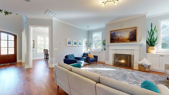 Building Photo - Luxury Home in gated Hampstead Community